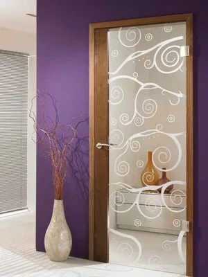 Usi interior din lemn si sticla securizata - Otopeni / Ilfov