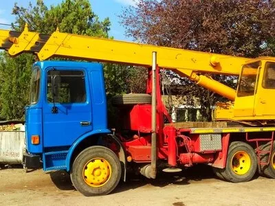 Inchirieri automacaralele 18 si 30 tone - Non Stop - Bucuresti