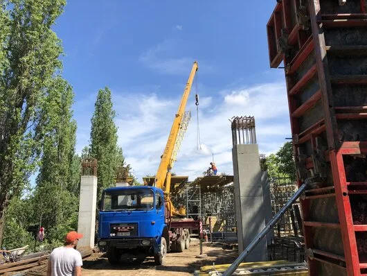 Inchirieri automacarale si utilaje pentru constructii - Bucuresti