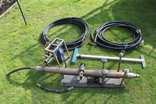 Inchirieri buldoexcavatoare - excavatoare - incarcatoare - Bucuresti