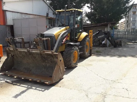 Inchirieri buldoexcavatoare - excavatoare - incarcatoare - Bucuresti