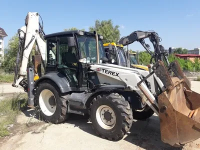 Inchirieri buldoexcavatoare - excavatoare - incarcatoare - Bucuresti