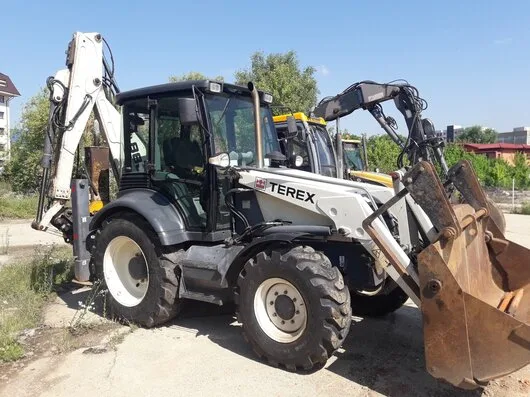 Inchirieri buldoexcavatoare - excavatoare - incarcatoare - Bucuresti