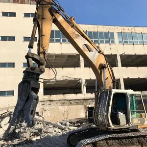 Inchirieri buldoexcavatoare - excavatoare - incarcatoare - Bucuresti