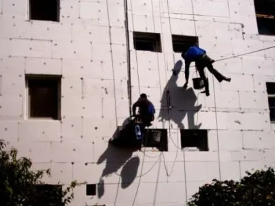 Alpinisti utilitari in Bucuresti