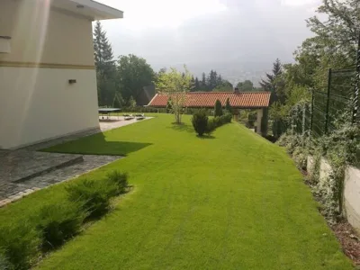Amenajari gradini rezidentiale - spatii verzi comerciale