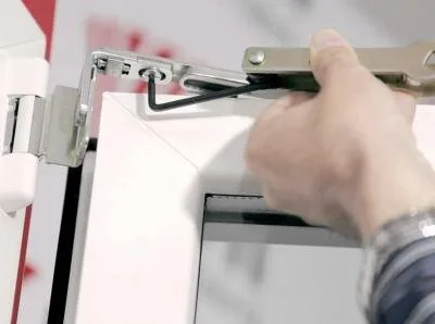 Mentenanta termopane - feronerie - montaj plase insecte - Bucuresti si Ilfov