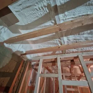 Izolatii spuma poliuretanica