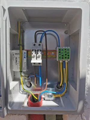 Instalare - intretinere sisteme electrice Bucuresti