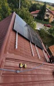 Sisteme de panouri solare fotovoltaice