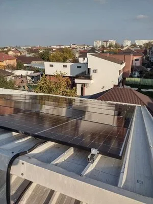 Sisteme de panouri solare fotovoltaice
