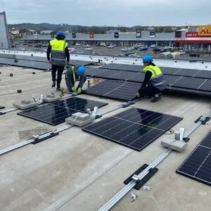Sisteme de panouri solare fotovoltaice