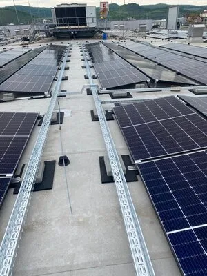 Sisteme de panouri solare fotovoltaice