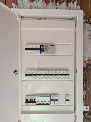 Instalatii electrice si fotovoltaice