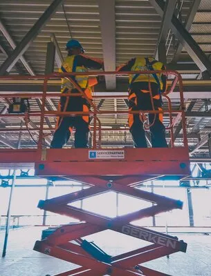 Montaj panouri fotovoltaice si instalatii electrice - Bucuresti si alte orase din tara