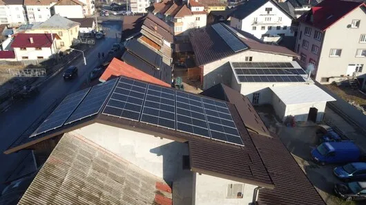 Montaj panouri fotovoltaice