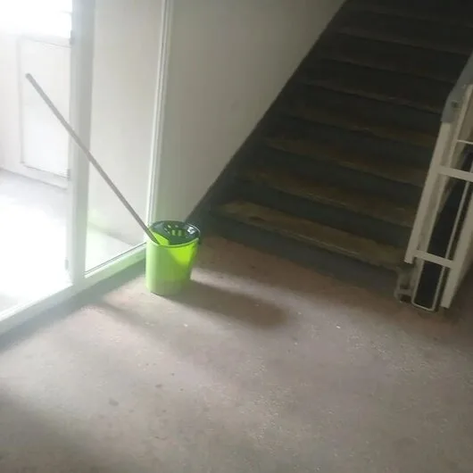 Curatenie scari de bloc - Bucuresti