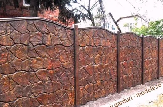 Iasi - Garduri din beton armat si decoratiuni gradina