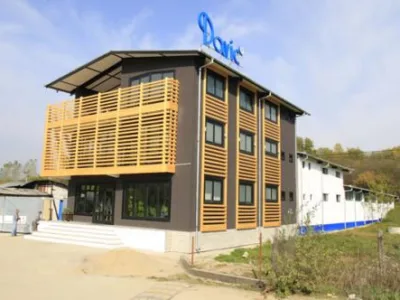 Tamplarie din lemn stratificat cu geam termopan - Ramnicu Valcea