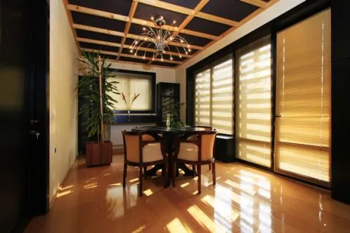 Tamplarie din lemn stratificat cu geam termopan - Ramnicu Valcea