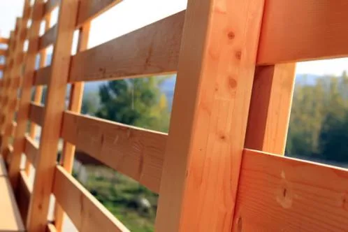 Tamplarie din lemn stratificat cu geam termopan - Ramnicu Valcea