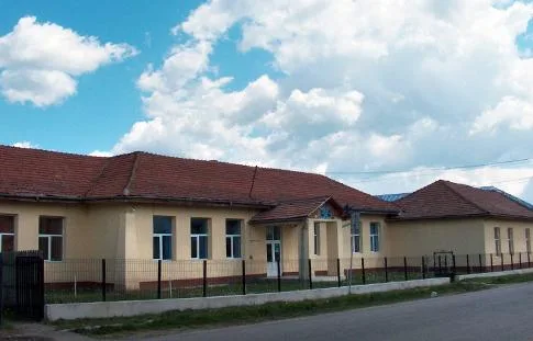 Pereti cortina - fatade ventilate - tamplarie aluminiu - Ploiesti