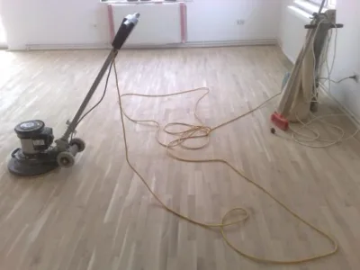 Montaj - raschetat parchet si tamplarie - Brasov