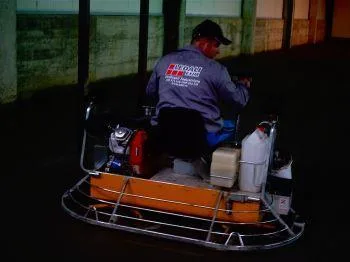 Aplicator de pardoseli Industriale - Oradea