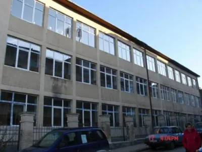 Comercializare si montaj mocheta - linoleum - tapet - jaluzele - Targu Mures