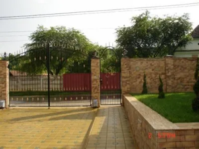 Comercializare si montaj mocheta - linoleum - tapet - jaluzele - Targu Mures