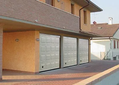 Comercializare si automatizari usi de garaj si usi industriale - Oradea