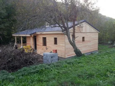 Case pe structura de lemn - Hunedoara