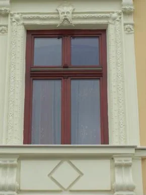 Case de vacanta - ferestre si usi din lemn - Bistrita Nasaud
