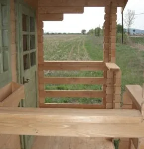 Case de vacanta - ferestre si usi din lemn - Bistrita Nasaud