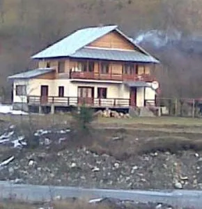 Constructii case pe structura de lemn Campulung - Arges