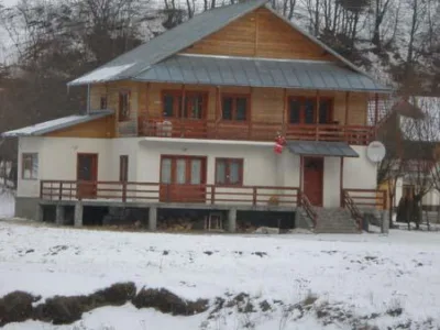 Constructii case pe structura de lemn Campulung - Arges