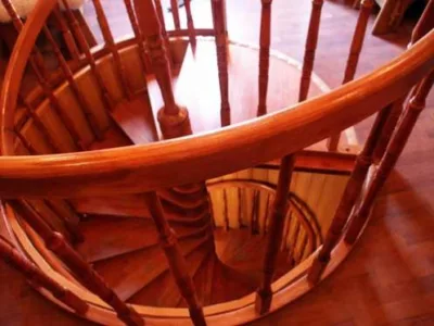 Scari de interior si balustrade din lemn masiv - Prejmer / Brasov