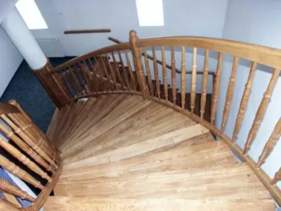 Scari de interior si balustrade din lemn masiv - Prejmer / Brasov