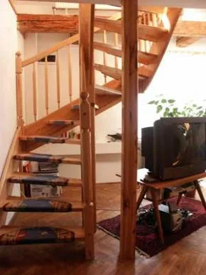 Scari de interior si balustrade din lemn masiv - Prejmer / Brasov