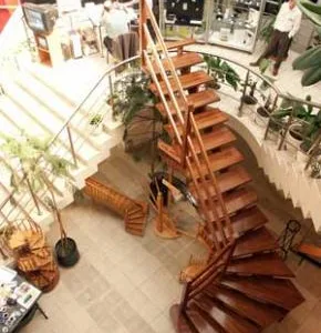 Scari de interior si balustrade din lemn masiv - Prejmer / Brasov