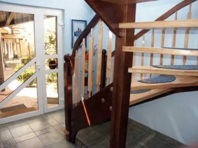 Scari de interior si balustrade din lemn masiv - Prejmer / Brasov