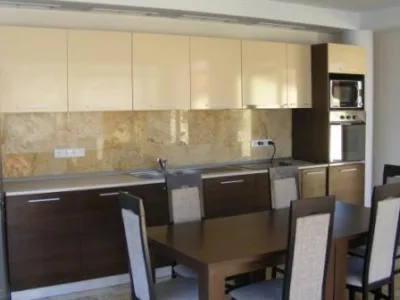 Mobilier serie sau unicat la comanda - Bucuresti
