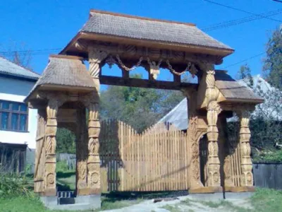Mara / Maramures - Case - cabane - porti - mobiler din lemn