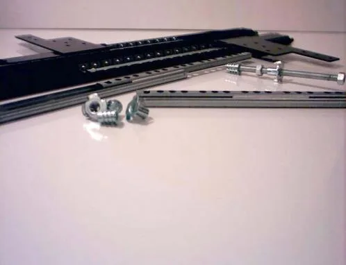 Distributie PAL - feronerie si accesorii mobilier - Bucuresti