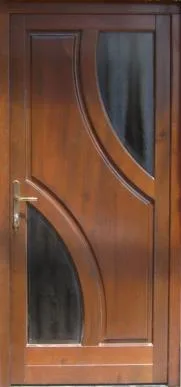 Producator de usi - ferestre si mobilier din lemn masiv - Reghin