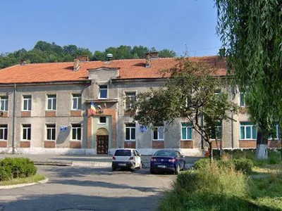 Sisteme de ferestre si usi cu geam termopan - Petrosani / Hunedoara