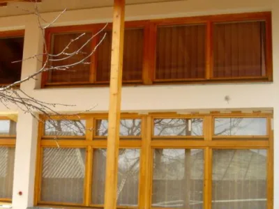 Tamplarie lemn stratificat - parchet lemn masiv - scari interioare - Pascani