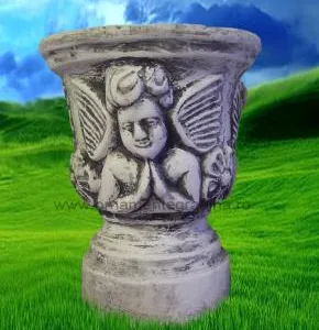 Piatra Neamt - Ornamente de gradina si decoratiuni arhitecturale