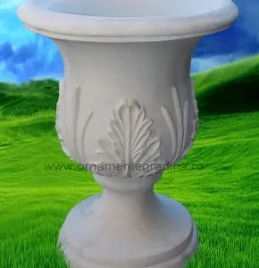 Piatra Neamt - Ornamente de gradina si decoratiuni arhitecturale