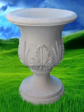 Piatra Neamt - Ornamente de gradina si decoratiuni arhitecturale